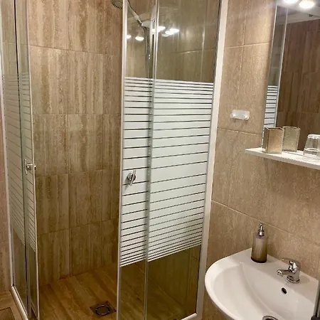 Airport Jazmin Guest house *