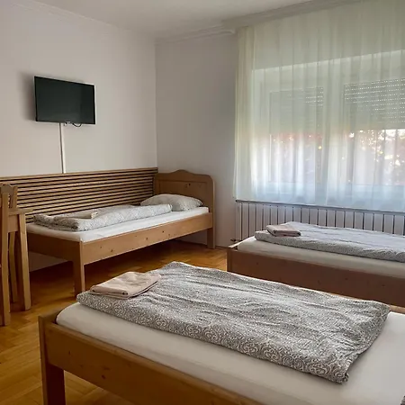 Airport Jazmin Guest house