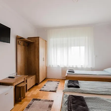 Airport Jazmin 3* Vecses